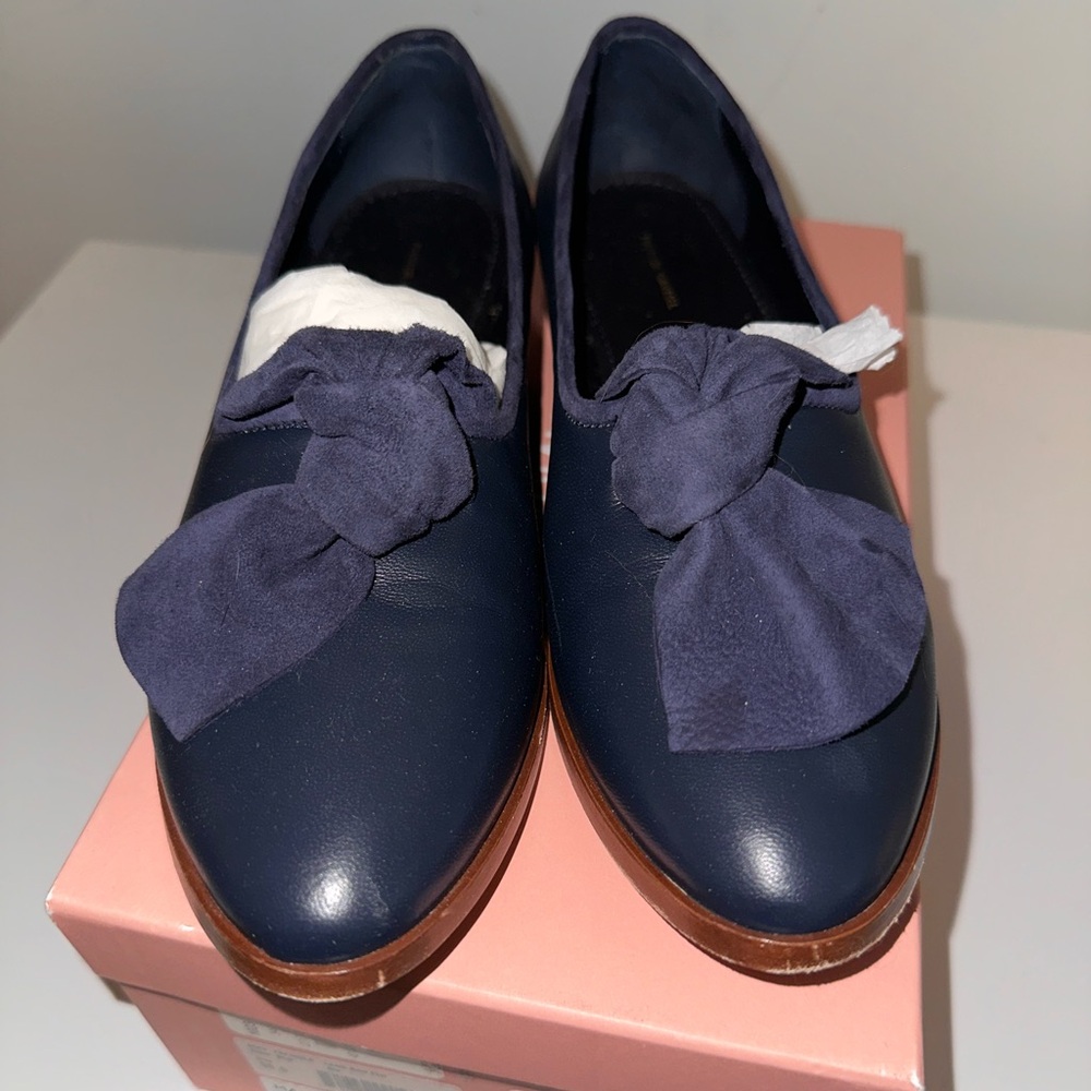 EUC Mansur Gavriel Navy Lamb Bow Flat Size 38.5